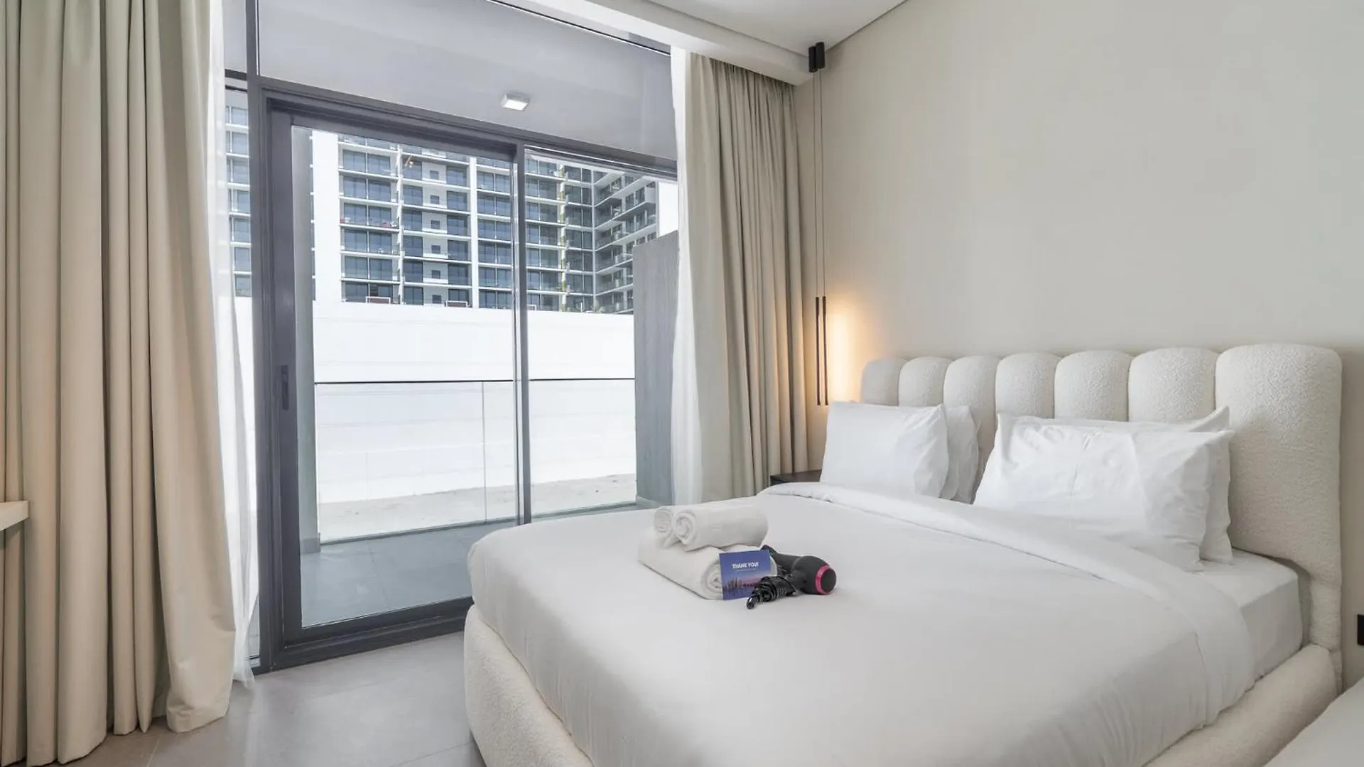 Chic Studio In Oxford Terraces With Pool & Gym Dubai
