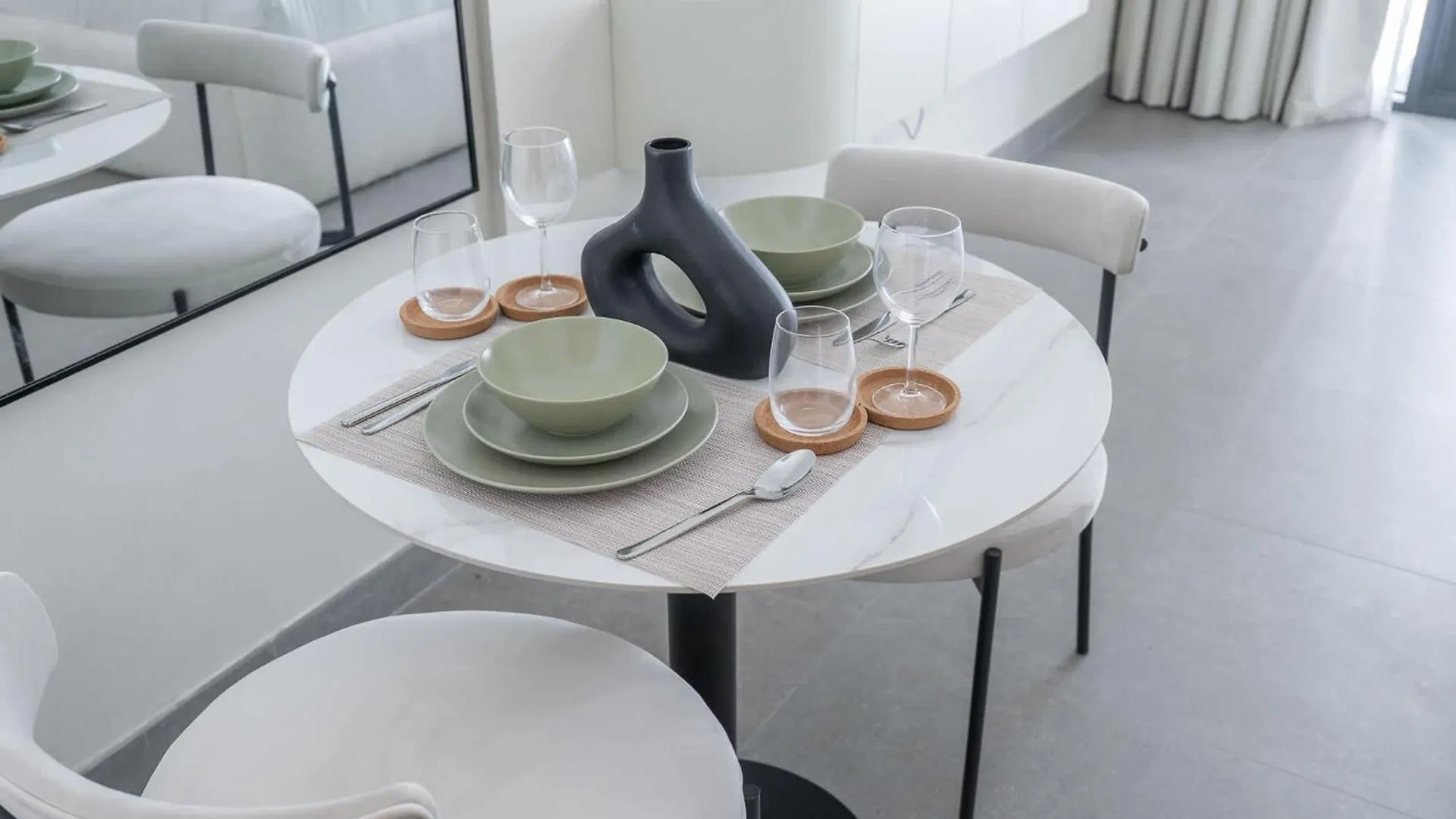 Chic Studio In Oxford Terraces With Pool & Gym Dubai Apartment